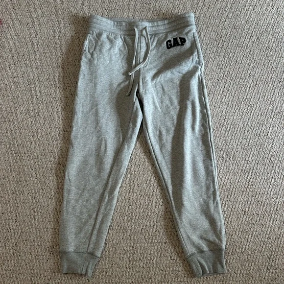 GAP Heather Gray Joggers - Picture 2 of 7